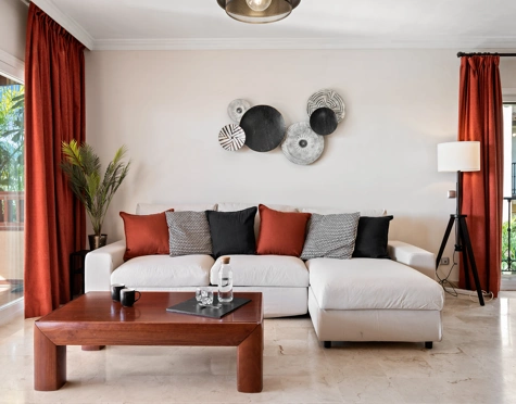 Apartamento en venta en Nueva Atalaya, Estepona East