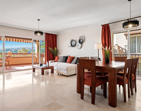 Apartamento en venta en Nueva Atalaya, Estepona East