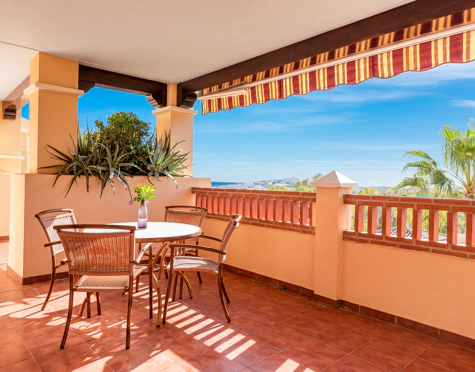 Apartamento en venta en Nueva Atalaya, Estepona East
