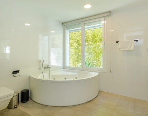 Villa for sale in Nueva Andalucia, Marbella