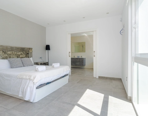 Villa for sale in Nueva Andalucia, Marbella