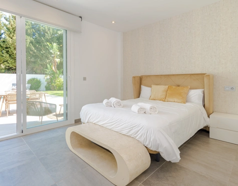 Villa for sale in Nueva Andalucia, Marbella