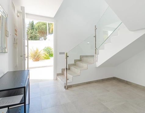 Villa for sale in Nueva Andalucia, Marbella