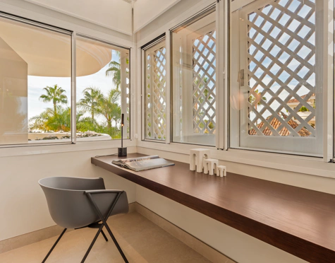 Apartment for sale in Altos Reales, Marbella Golden Mile