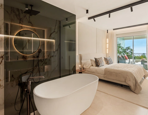 Apartment for sale in Altos Reales, Marbella Golden Mile