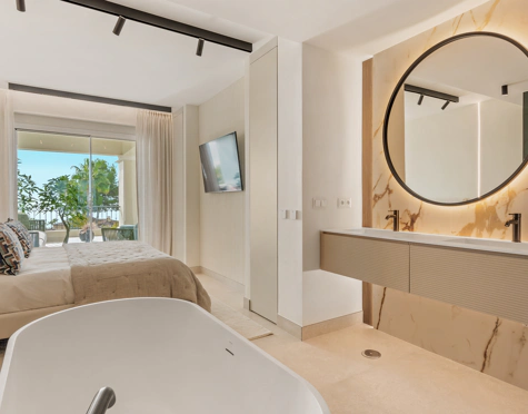 Apartment for sale in Altos Reales, Marbella Golden Mile