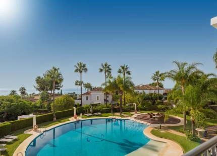 APARTAMENTO ELEGANTE CON VISTAS AL MAR EN EL GOLDEN MILE, MARBELLA