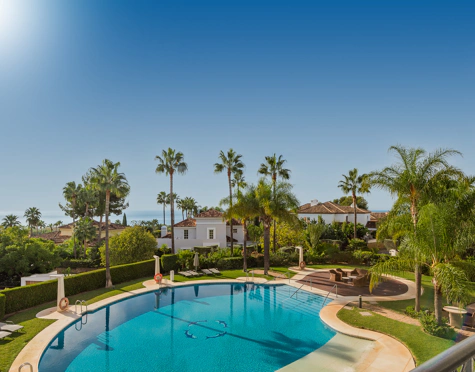 Apartment for sale in Altos Reales, Marbella Golden Mile