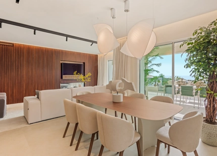 APARTAMENTO ELEGANTE CON VISTAS AL MAR EN EL GOLDEN MILE, MARBELLA