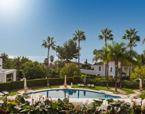 Apartment for sale in Altos Reales, Marbella Golden Mile