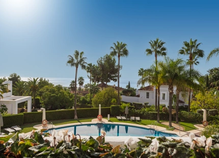 APARTAMENTO ELEGANTE CON VISTAS AL MAR EN EL GOLDEN MILE, MARBELLA