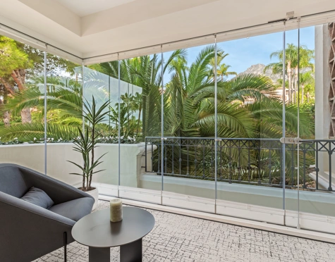 Apartment for sale in Altos Reales, Marbella Golden Mile