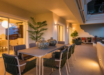 APARTAMENTO ELEGANTE CON VISTAS AL MAR EN EL GOLDEN MILE, MARBELLA