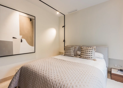 APARTAMENTO ELEGANTE CON VISTAS AL MAR EN EL GOLDEN MILE, MARBELLA