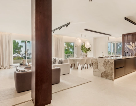 Apartment for sale in Altos Reales, Marbella Golden Mile