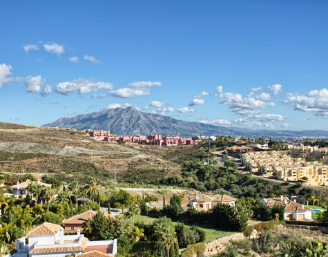 Villa en venta en Los Flamingos Golf, Benahavis