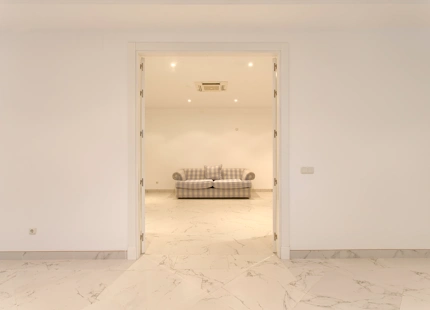 SPLENDID MANSION WITH PANORAMIC VIEWS FOR SALE IN BENAHAVIS