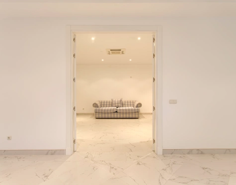 Villa en venta en Los Flamingos Golf, Benahavis