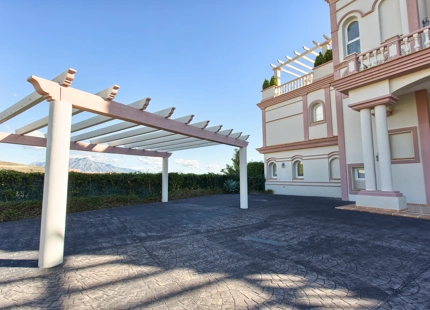 SPLENDID MANSION WITH PANORAMIC VIEWS FOR SALE IN BENAHAVIS