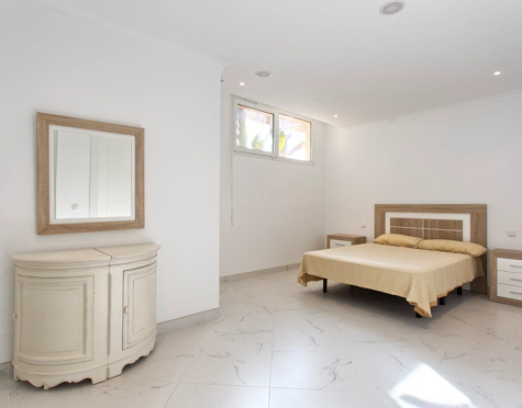 Villa en venta en Los Flamingos Golf, Benahavis