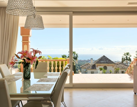 Villa en venta en Los Flamingos Golf, Benahavis