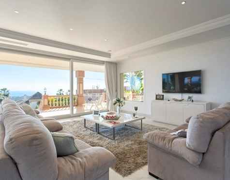 Villa en venta en Los Flamingos Golf, Benahavis