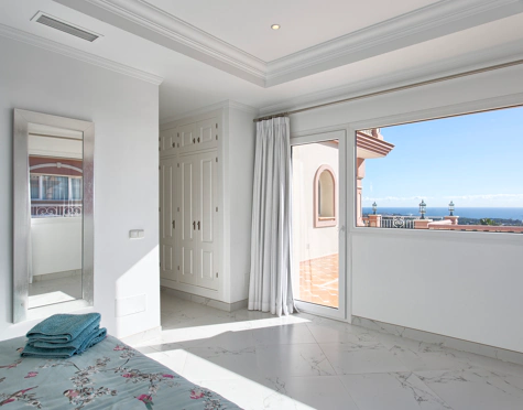 Villa en venta en Los Flamingos Golf, Benahavis