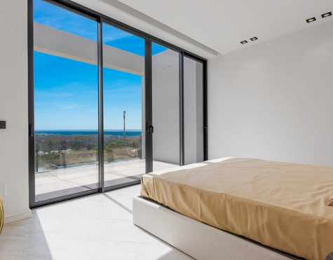 Villa for sale in Los Flamingos Golf, Benahavis