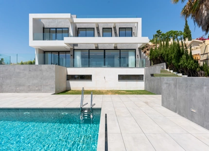 STUNNING BRAND NEW PROPERTY FOR SALE IN BENAHAVÍS