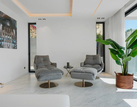 Villa for sale in Los Flamingos Golf, Benahavis