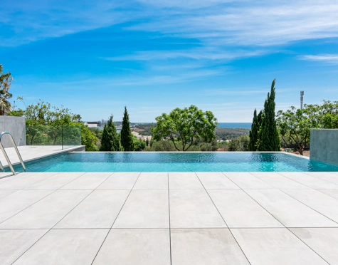 Villa for sale in Los Flamingos Golf, Benahavis