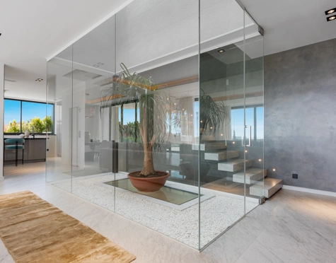 Villa for sale in Los Flamingos Golf, Benahavis