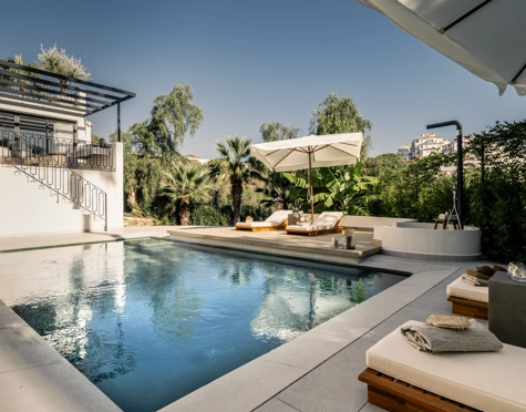 Villa for sale in Las Lomas de Nueva Andalucia