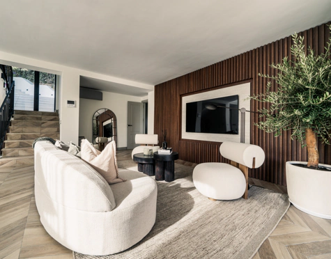 Villa for sale in Las Lomas de Nueva Andalucia