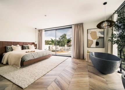 STUNNING DESIGN VILLA WITH SEA VIEWS FOR SALE IN NUEVA ANDALUCÍA