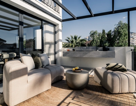 Villa for sale in Las Lomas de Nueva Andalucia