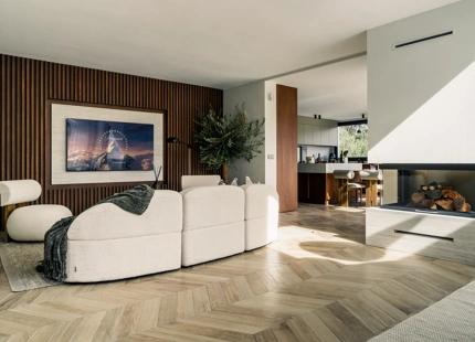 STUNNING DESIGN VILLA WITH SEA VIEWS FOR SALE IN NUEVA ANDALUCÍA