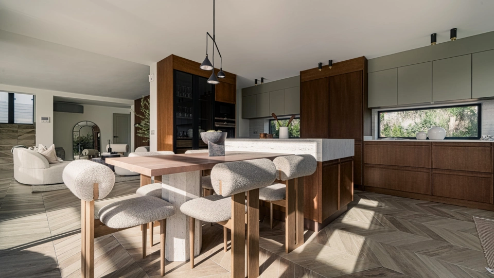 Villa for sale in Las Lomas de Nueva Andalucia