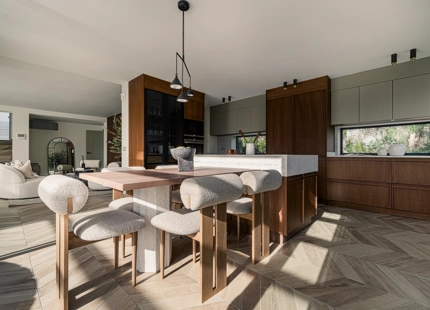 STUNNING DESIGN VILLA WITH SEA VIEWS FOR SALE IN NUEVA ANDALUCÍA