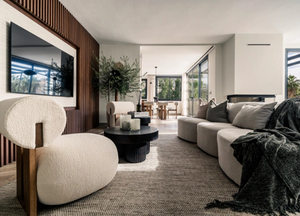 STUNNING DESIGN VILLA WITH SEA VIEWS FOR SALE IN NUEVA ANDALUCÍA