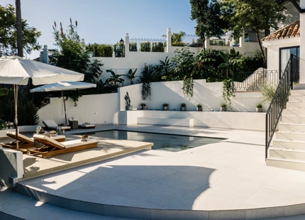 STUNNING DESIGN VILLA WITH SEA VIEWS FOR SALE IN NUEVA ANDALUCÍA