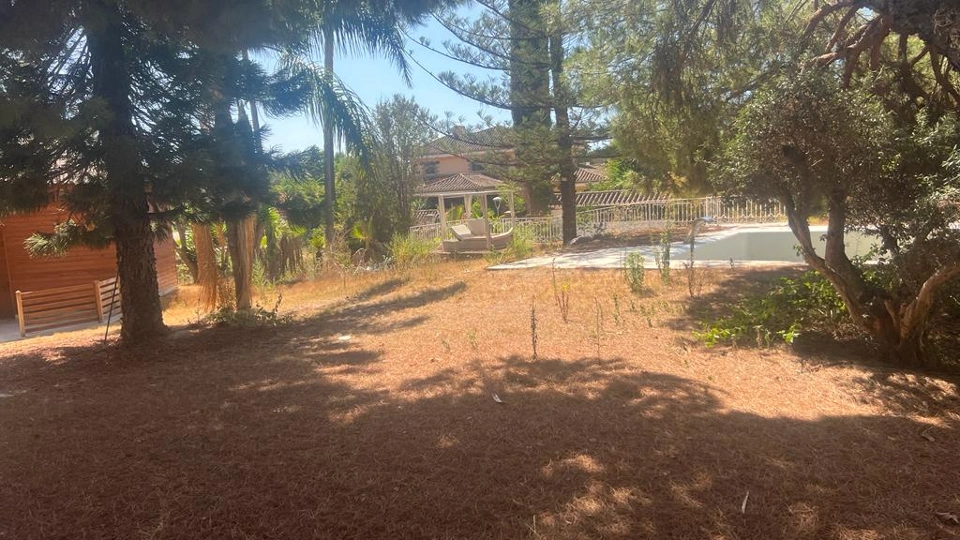 Parcela en venta en Parcelas del Golf, Nueva Andalucia