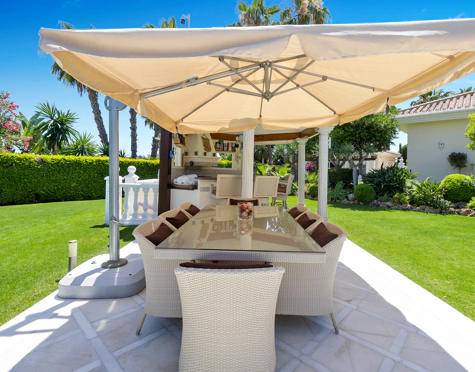 Villa en venta en La Cerquilla, Nueva Andalucia