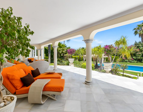 Villa en venta en La Cerquilla, Nueva Andalucia