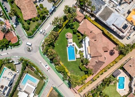 IMPRESIONANTE VILLA ANDALUZA EN VENTA EN NUEVA ANDALUCÍA, MARBELLA