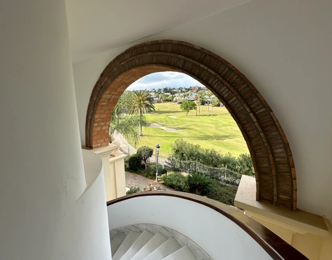 Duplex Penthouse for sale in Nueva Andalucia, Marbella