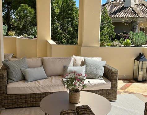 Duplex Penthouse for sale in Nueva Andalucia, Marbella