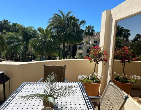 Duplex Penthouse for sale in Nueva Andalucia, Marbella