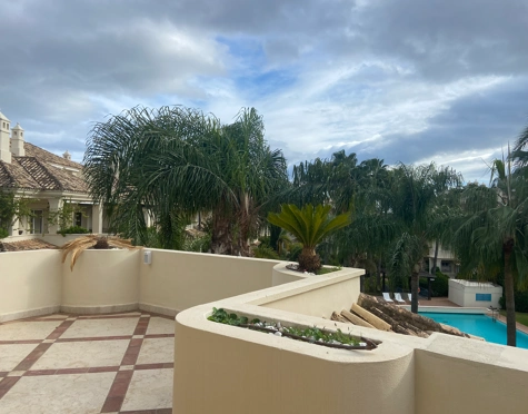 Duplex Penthouse for sale in Nueva Andalucia, Marbella