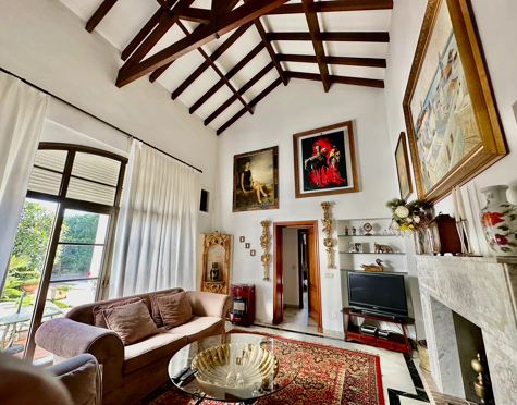 Villa for sale in Cortijo Blanco, San Pedro de Alcantara